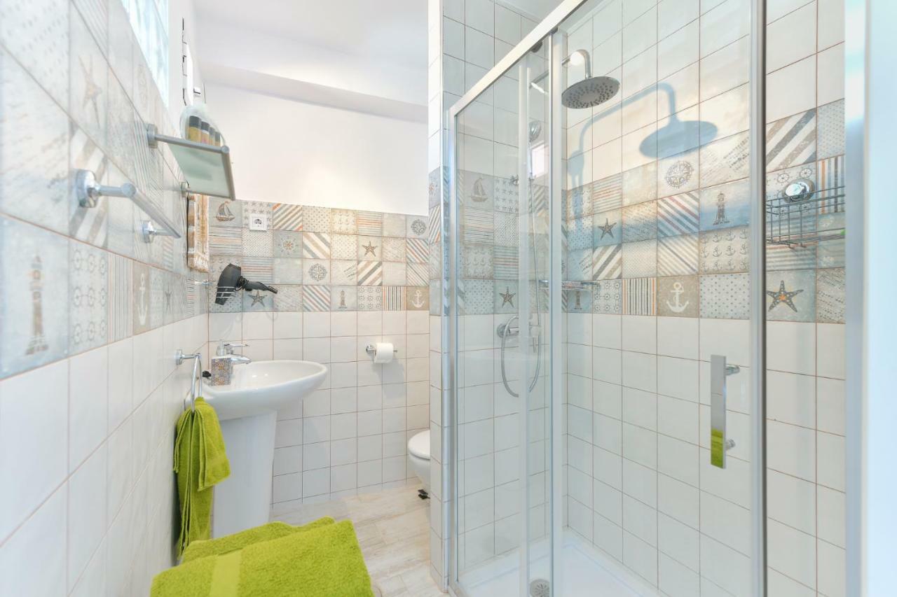 Bluebenalmadena 200Meters From The Beach With Jacuzzi And Rooftop Terrace (Adults Only) المظهر الخارجي الصورة